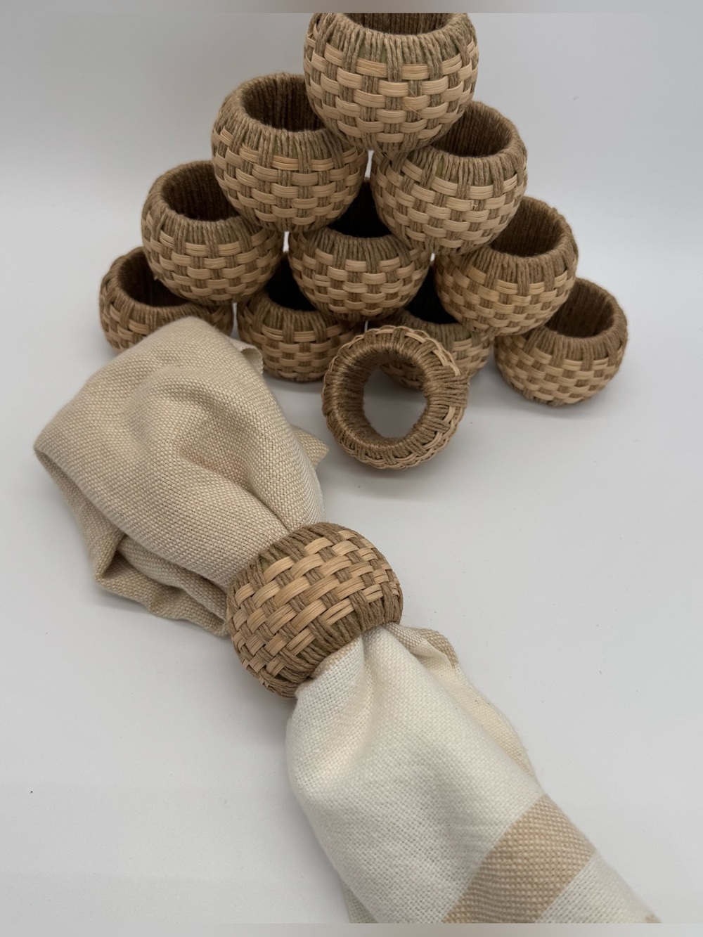Vintage Woven Rattan Napkin Rings Boho Split Bamboo Cane Dining Set of 12 Lot